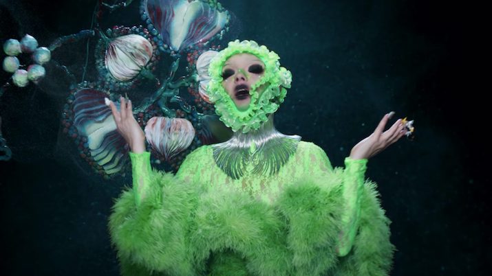 Björk estrena nuevo sencillo y video: «Atopos» (Video)