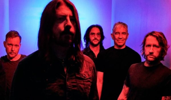 Foo Fighters lanza nuevo sencillo, «Under You», y anuncia evento gratuito vía livestream (Lyric Video)