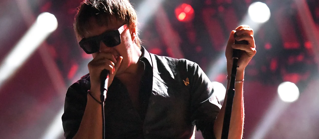 Confirmado: El nuevo álbum de The Strokes saldrá el 26 de junio y ya está disponible el sencillo: “Going Shopping”